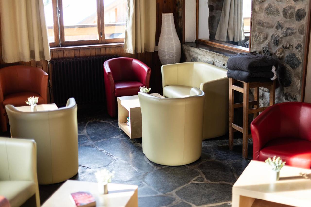 מריבל Hotel Le Genepi מראה חיצוני תמונה