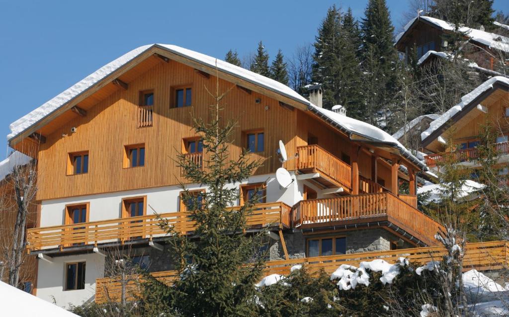 מריבל Hotel Le Genepi מראה חיצוני תמונה